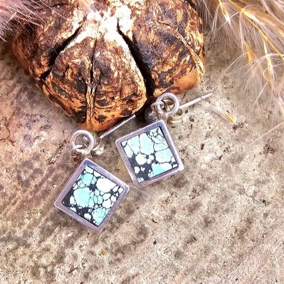 Beautiful Nature Turquoise Square Sterling Silver Earring - Picture 4 of 9